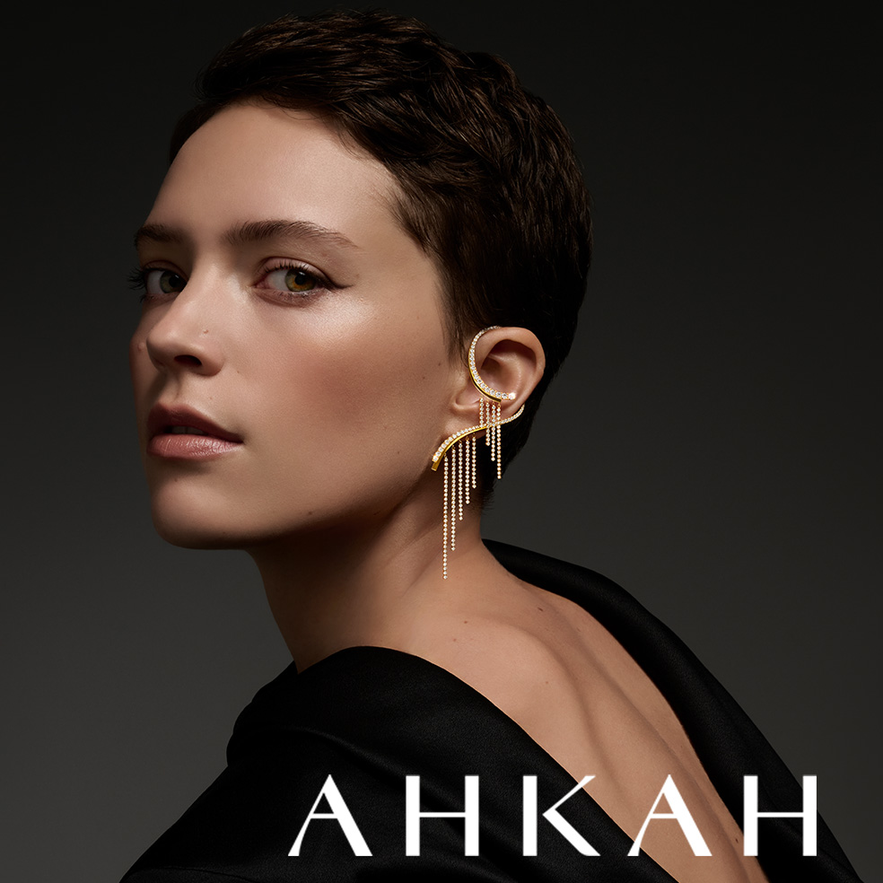 华灯璀璨 与光共舞 <br>AHKAH 品牌焕新重塑暨 chandelier 系列新品发布